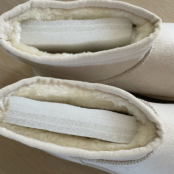 NEW Cozy Ankle Booties - Picture 3 of 4